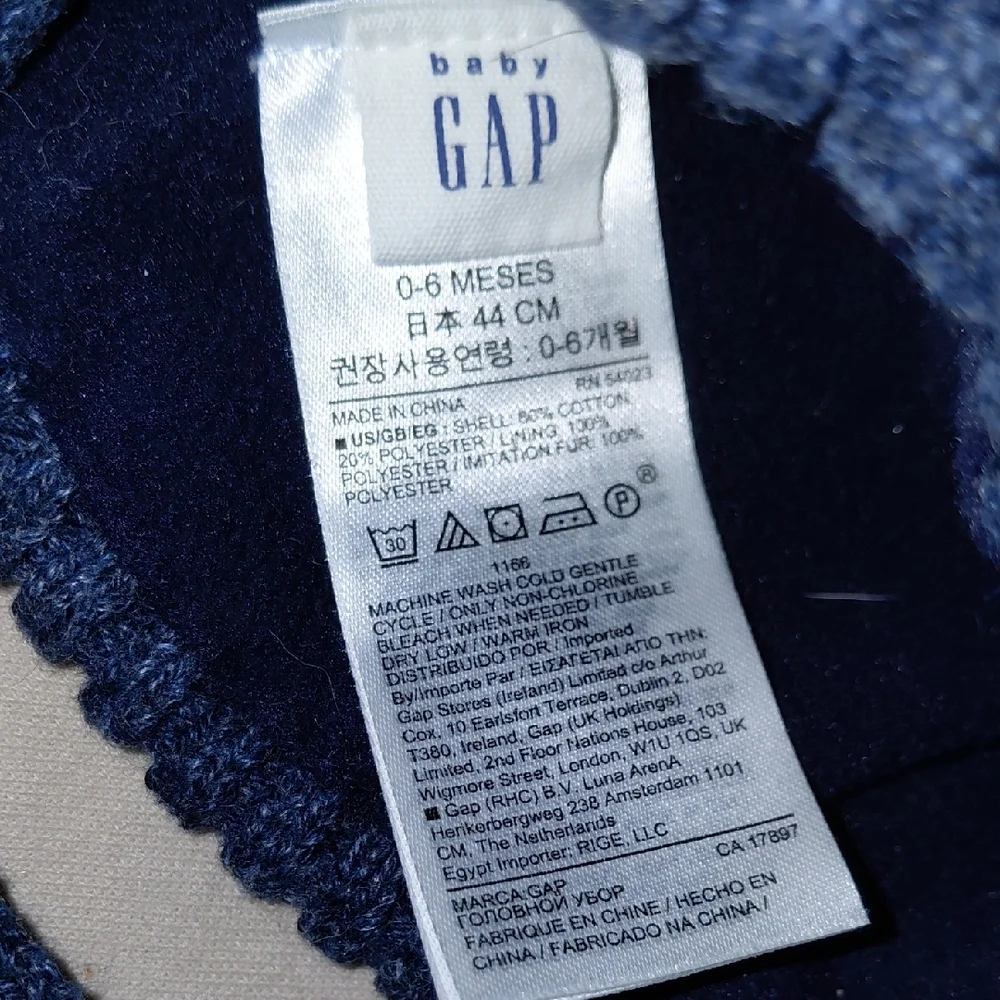 Baby Gap Dark Blue Kids Beanie with Cream Pom Pom 0-6 Months
